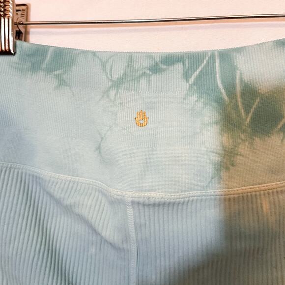 3 FOR $50! 🎁 SPIRITUAL GANGSTER Amor High Waisted Short island Tie Die S… - Picture 4 of 6